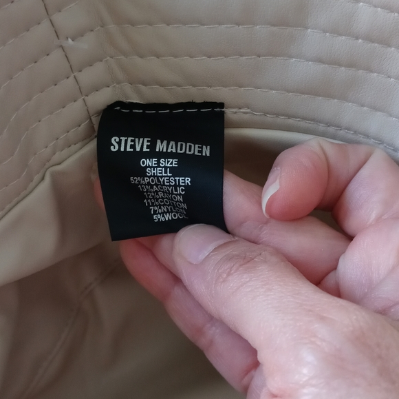 Steve Madden Women's Reversible Plaid Bucket Hat Cream Fabric - Picture 11 of 12